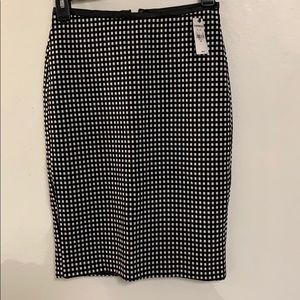 Black and white fitted skirt express 00 xs